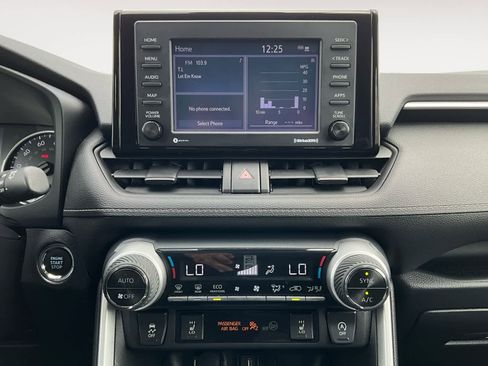 Used 2022 Toyota RAV4 XLE w/ Convenience Package image 13