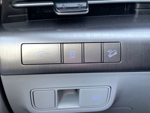 Used 2025 Hyundai Kona SEL image 14