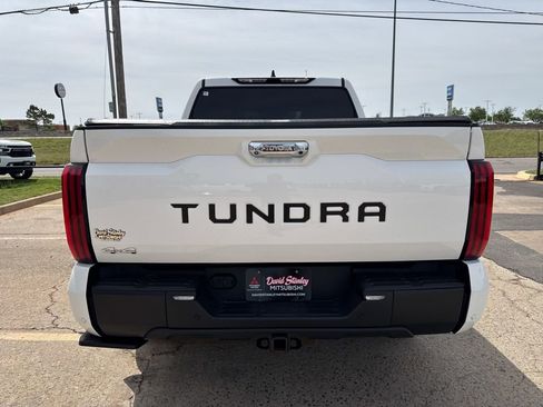 Used 2025 Toyota Tundra Limited AWD/4WD image 5