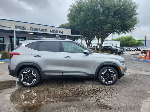 Used 2024 Kia Seltos SX AWD/4WD image 2