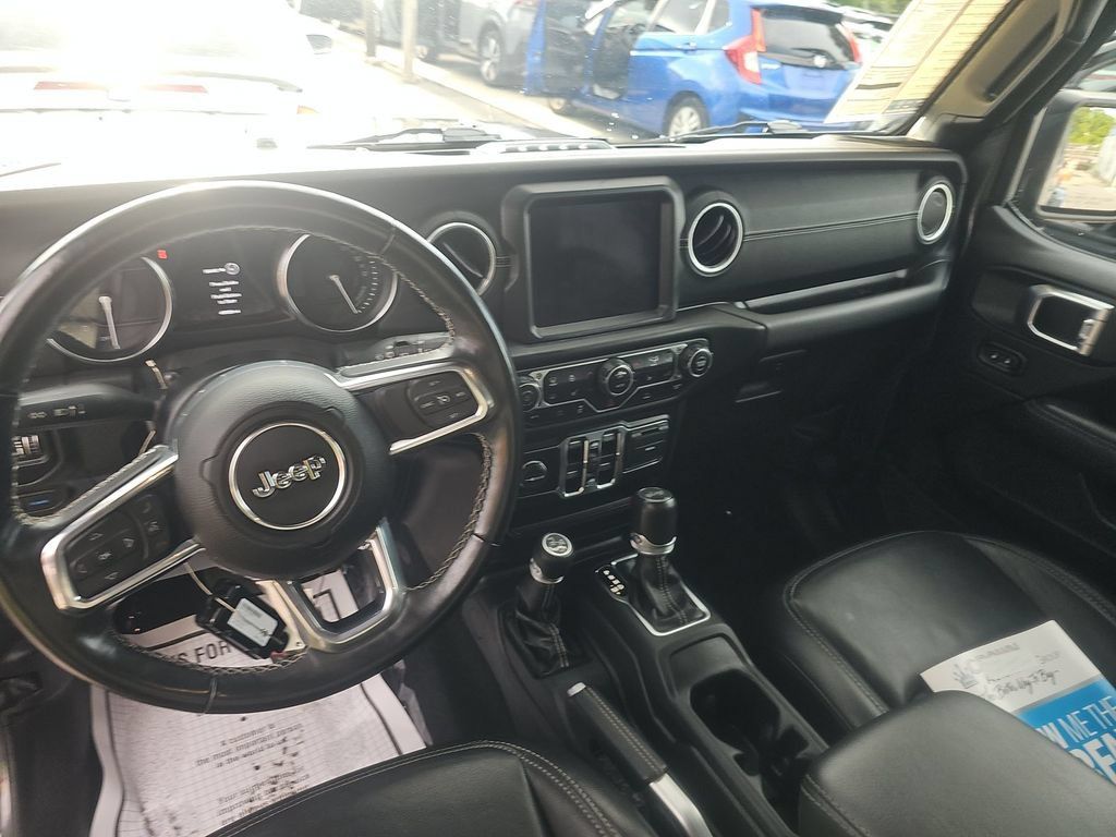 Certified 2022 Jeep Wrangler Unlimited Sahara w/ Cold Weather Group AWD/4WD image 5