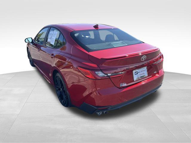 Used 2026 Toyota Camry SE FWD image 3