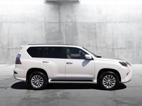 Used 2022 Lexus GX 460 Premium w/ Premium Package AWD/4WD image 5