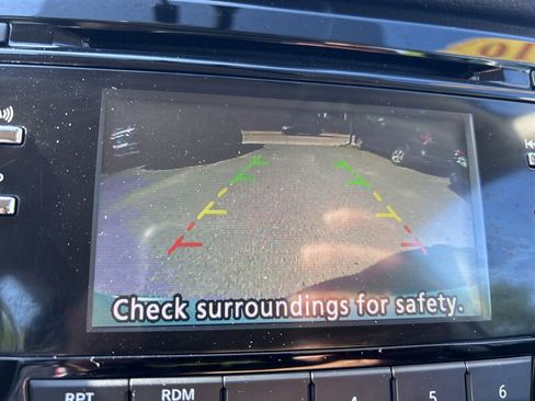 Used 2016 Nissan Rogue S AWD/4WD image 14