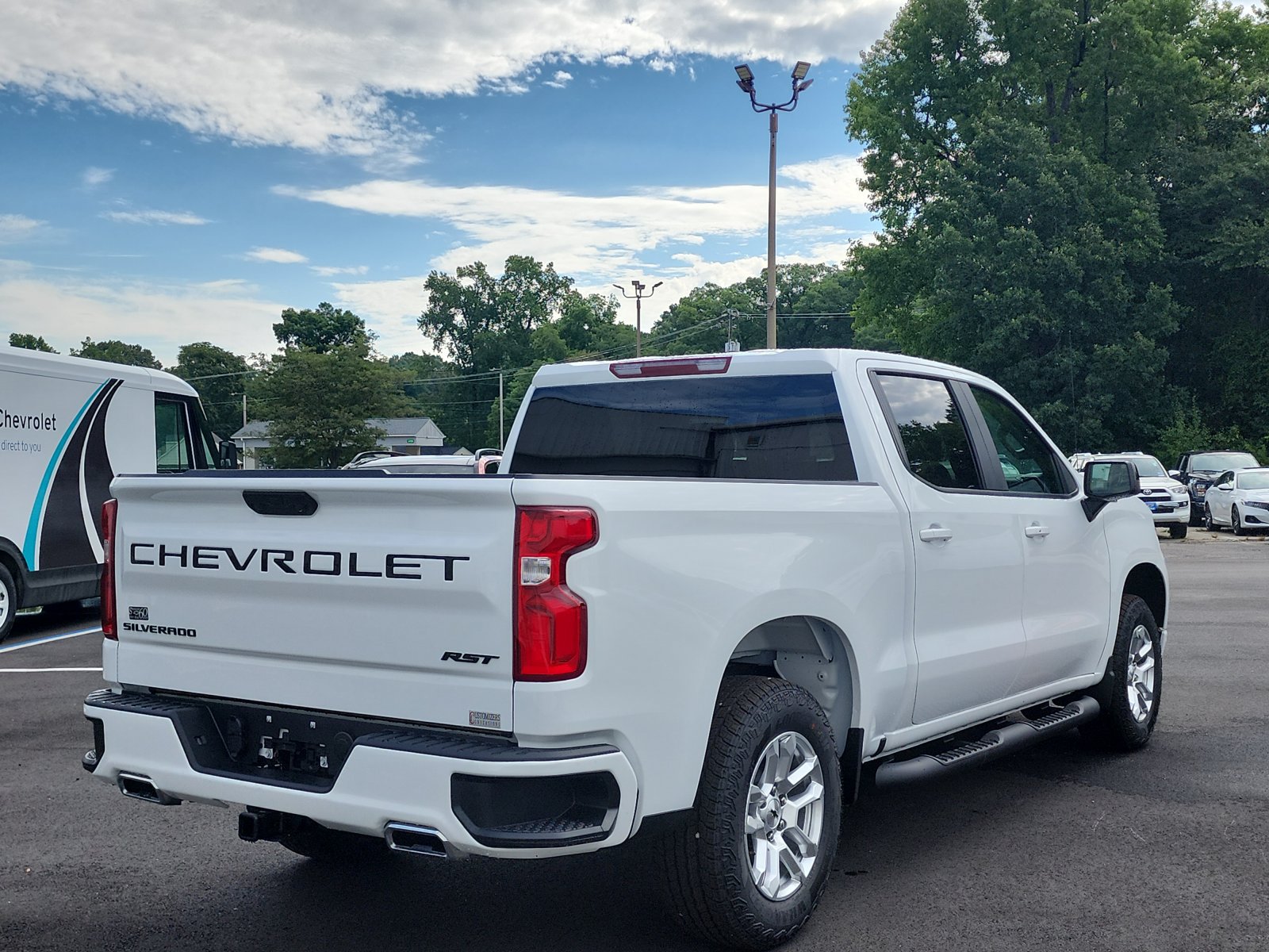 New 2026 Chevrolet Silverado 1500 RST w/ Z71 Off-Road Package AWD/4WD image 4