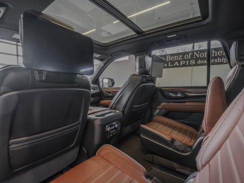 Used 2023 GMC Yukon Denali Ultimate image 26