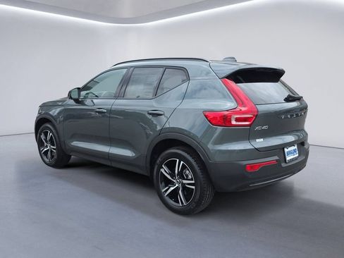 New 2026 Volvo XC40 B5 Core w/ Protection Package Premier AWD/4WD image 5