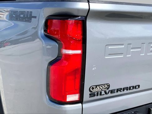 Used 2026 Chevrolet Silverado 2500 LT w/ Trail Boss Package AWD/4WD image 25