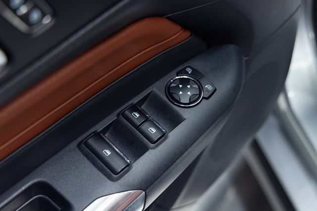 Used 2025 Ford Mustang Premium RWD image 11