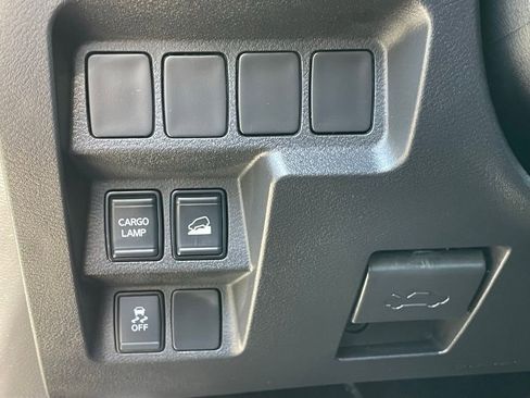 Certified 2023 Nissan Frontier SV AWD/4WD image 14