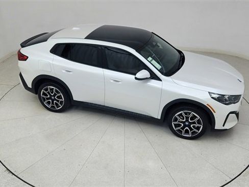 Used 2025 BMW X2 xDrive28i image 74