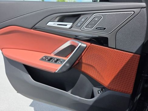 New 2026 BMW X1 xDrive28i w/ Technology Package image 16