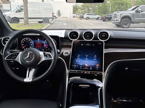 Certified 2024 Mercedes-Benz GLC 300 image 13