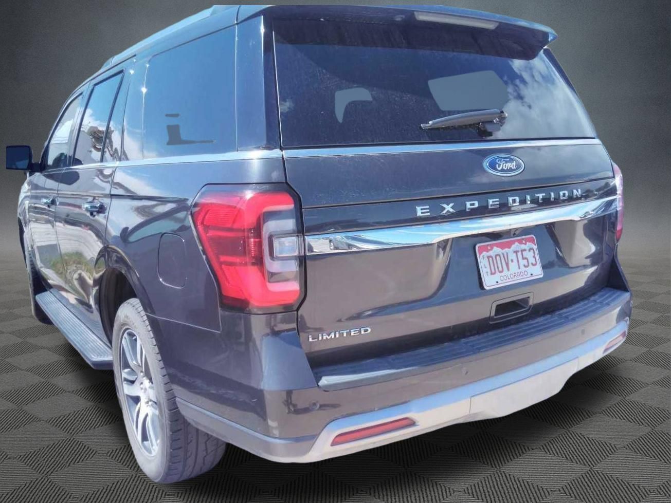 Used 2024 Ford Expedition Limited AWD/4WD image 2