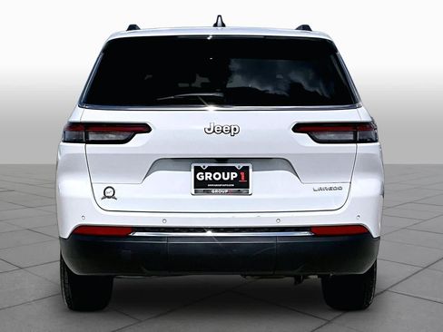 Used 2025 Jeep Grand Cherokee L Laredo RWD image 5