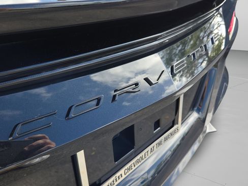 Used 2024 Chevrolet Corvette Stingray Coupe w/ Z51 Performance Package image 28