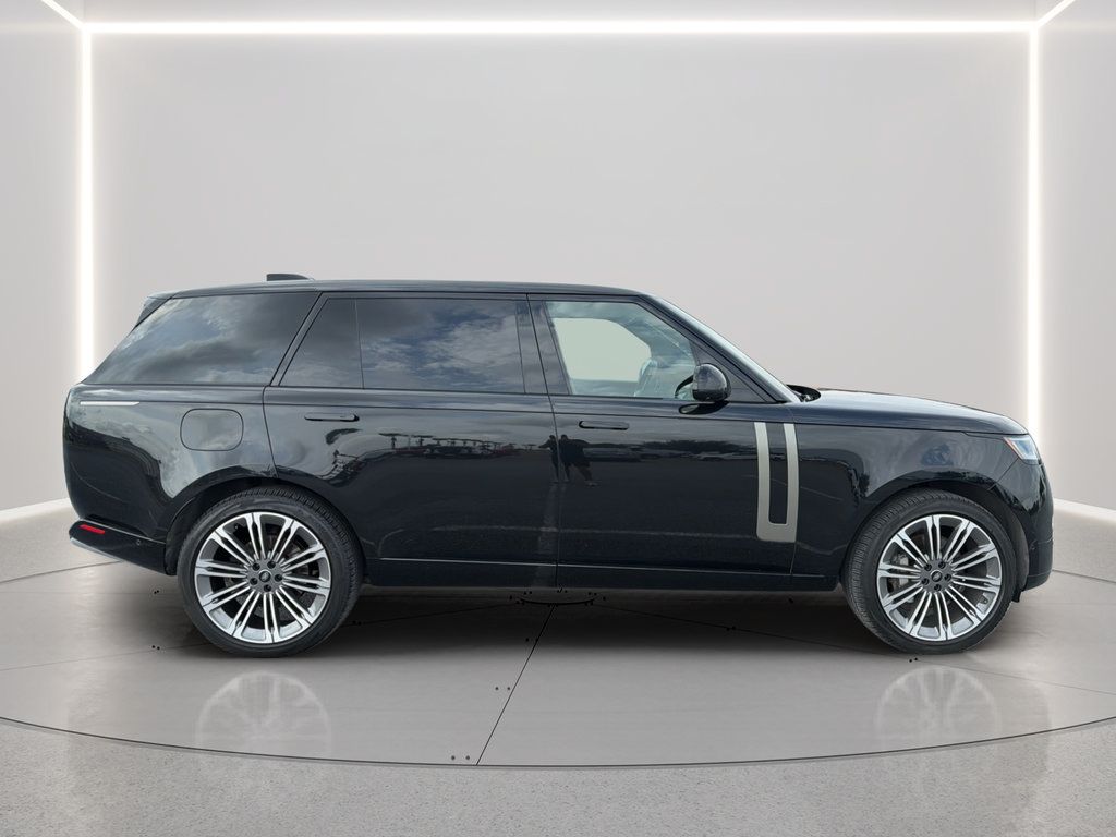 Used 2024 Land Rover Range Rover Long Wheelbase SE AWD/4WD image 17