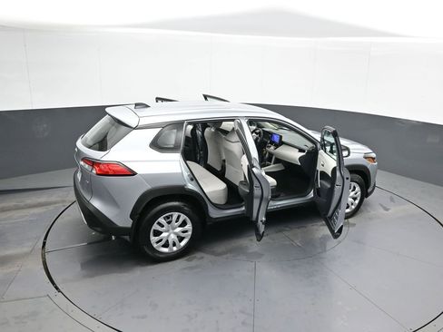 Certified 2024 Toyota Corolla Cross L image 44