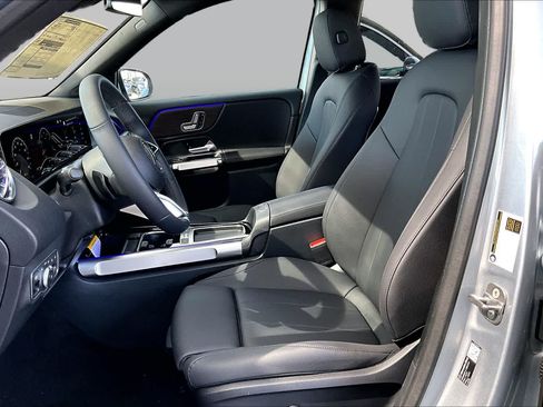 New 2026 Mercedes-Benz GLB 250 image 17