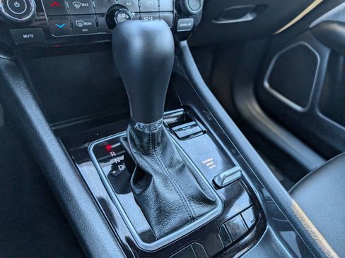 Used 2024 Jeep Compass Latitude image 20