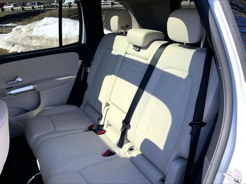 Certified 2022 Mercedes-Benz GLB 250 image 21