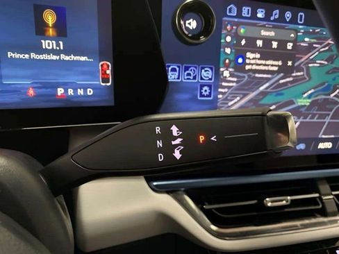 Used 2026 Chevrolet Equinox EV LT image 35