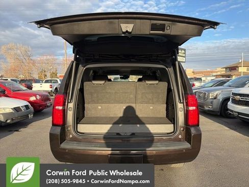 Used 2018 Chevrolet Tahoe LT w/ Luxury Package image 30