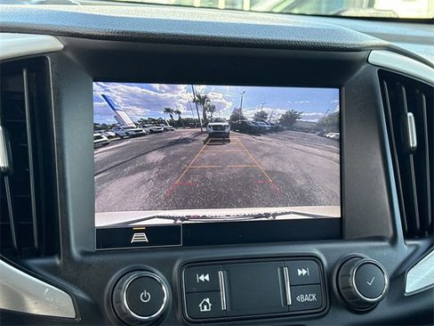 Used 2023 GMC Terrain SLT image 26