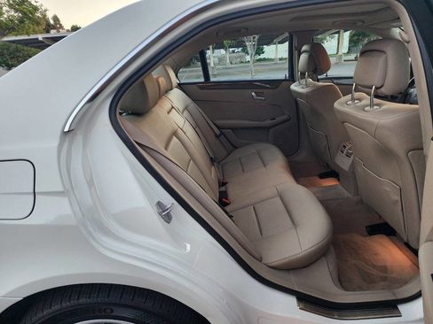 Used 2010 Mercedes-Benz E 350 Sedan image 22