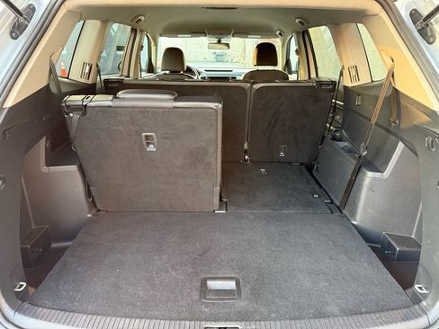 Used 2018 Volkswagen Atlas SE image 18