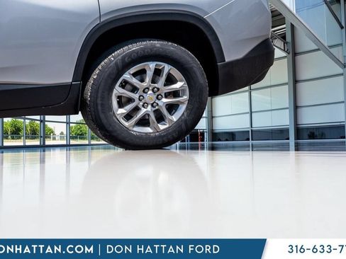 Used 2019 Chevrolet Traverse LS FWD image 33