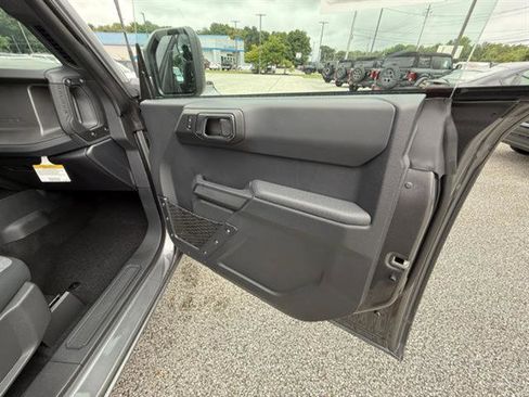 New 2025 Ford Bronco 4-Door image 30