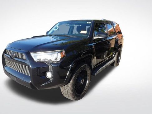 Used 2016 Toyota 4Runner SR5 RWD image 8