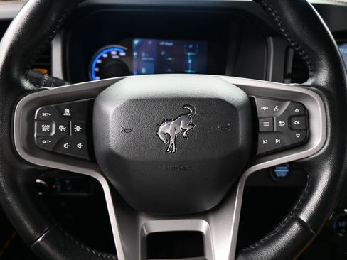 Used 2024 Ford Bronco Badlands image 28