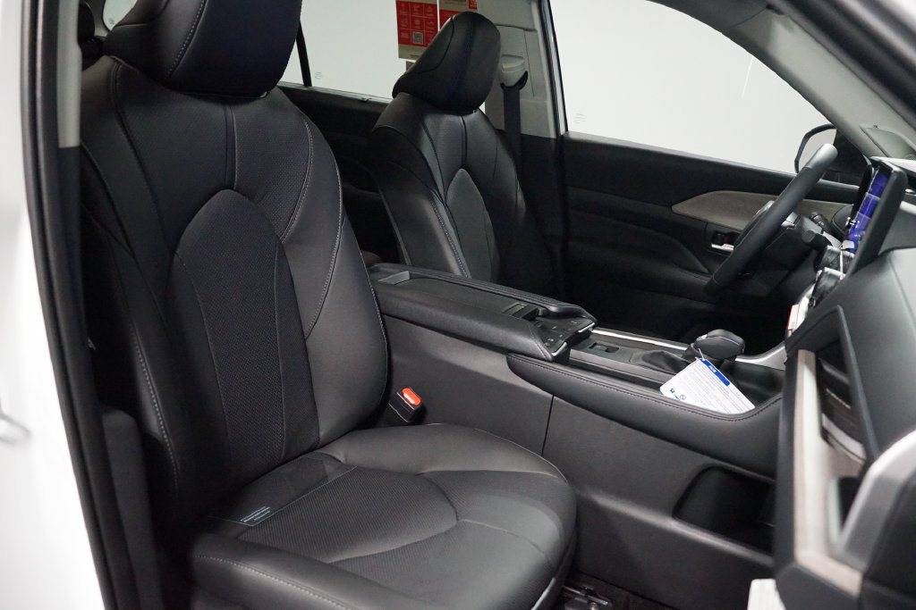 New 2026 Toyota Grand Highlander AWD Hybrid image 29