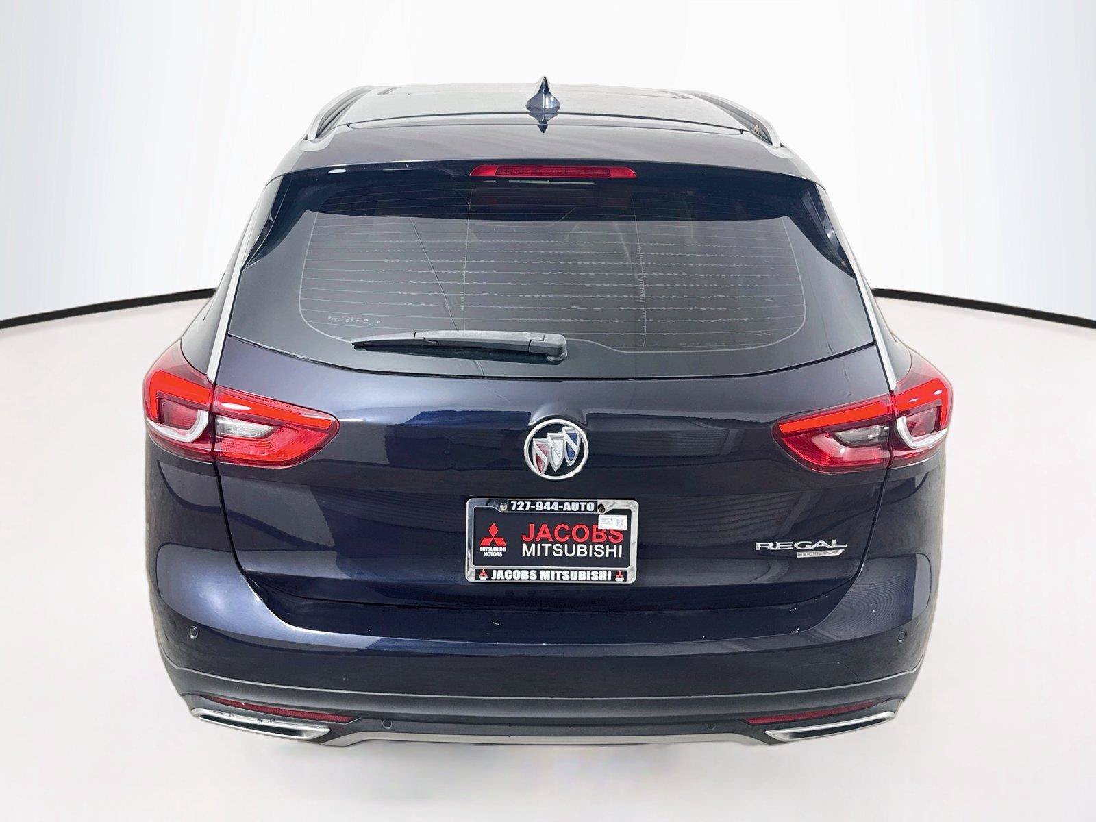 Used 2019 Buick Regal Essence w/ Driver Confidence Package I AWD/4WD image 5