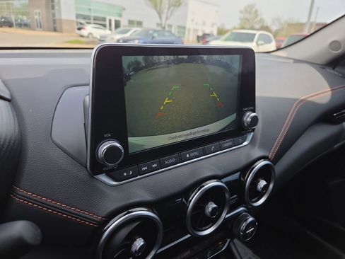 Used 2023 Nissan Sentra SR w/ Trunk Package image 17