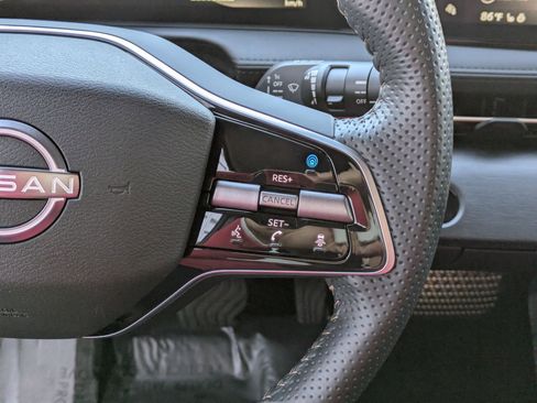 Used 2023 Nissan Ariya AWD image 20