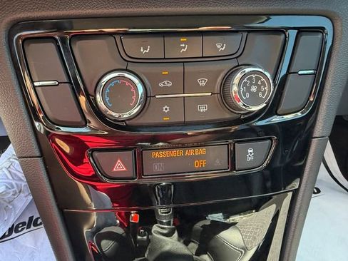 Used 2022 Buick Encore Preferred w/ Safety Package FWD image 14