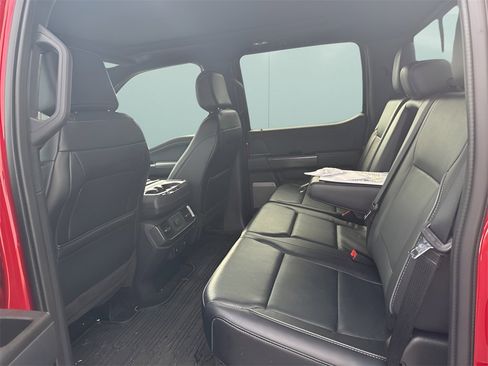 Used 2024 Ford F150 Lariat w/ FX4 Off-Road Package image 12