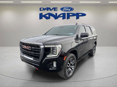 Used 2024 GMC Yukon AT4 w/ AT4 Premium Package image 3