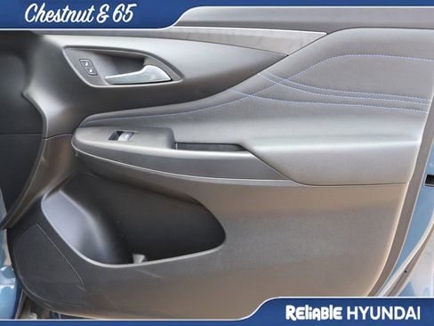 Used 2024 Buick Envista Sport Touring w/ Convenience I Package FWD image 9