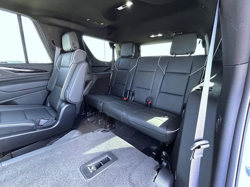 Used 2022 Cadillac Escalade Sport w/ LPO, ONYX Package image 20