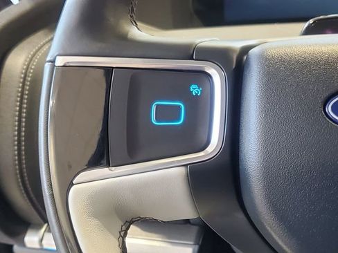 Certified 2025 Ford Expedition Platinum image 14