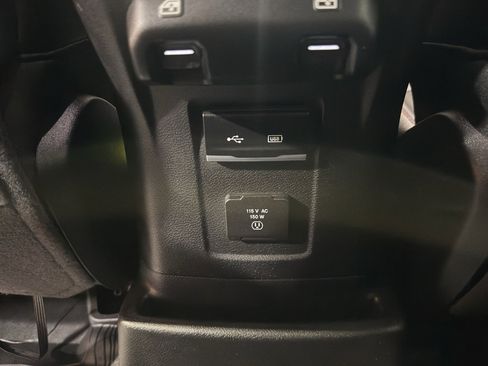 Used 2018 Jeep Wrangler Unlimited Rubicon image 14