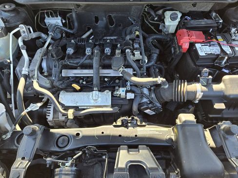 Used 2022 Nissan Kicks SV image 40