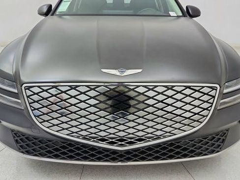 Used 2024 Genesis G80 image 9