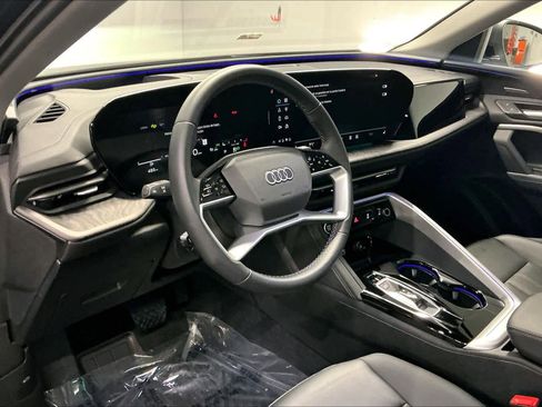 Certified 2025 Audi Q5 Premium Plus w/ Premium Plus image 17