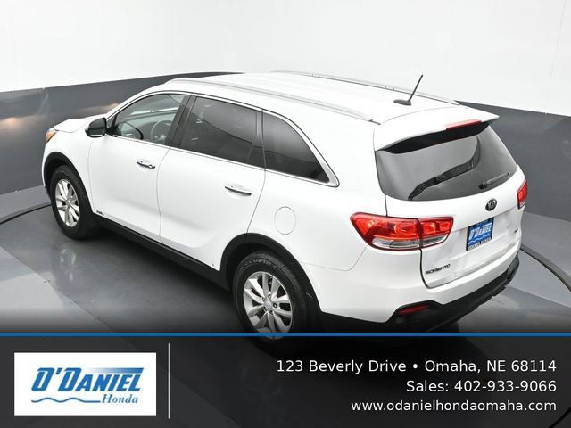 Used 2017 Kia Sorento AWD image 15