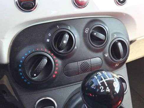 Used 2013 FIAT 500 Pop FWD image 18